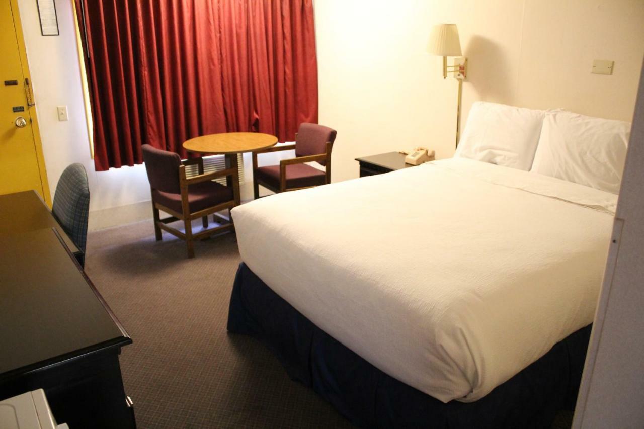 Red Carpet Inn นอร์ธอีสต์ ภายนอก รูปภาพ